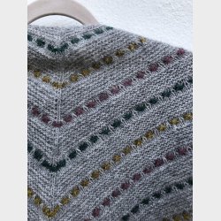 StrikkeKit - Stribestjerner sjal af Anne Br�gger 