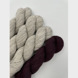 StrikkeKit - Stribestjerner sjal af Anne Br�gger 