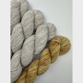 StrikkeKit - Stribestjerner sjal af Anne Brgger 